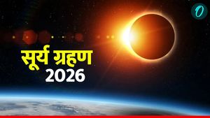  Surya Grahan 2026: अमावस्या के दिन ही क्यों लगता है सूर्य ग्रहण? क्या है 'रिंग ऑफ फायर'? 