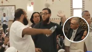 Anthony Albanese: 'यहां से बाहर निकलो', मस्जिद पहुंचे ऑस्ट्रेलियाई पीएम, फिर जो हुआ उसे देख दंग रह गई दुनिया