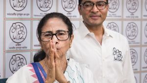 Assam Election 2026: असम में TMC का बड़ा दांव! ममता बनर्जी से यूसुफ पठान तक 18 स्टार प्रचारकों की फौज उतारी