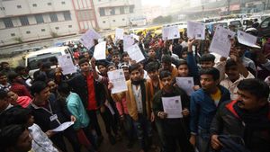 Bihar Board Result 2026: लैपटॉप और 2 लाख रुपये? बिहार बोर्ड पास होने पर स्टूडेंट्स को देगा बड़ा इनाम