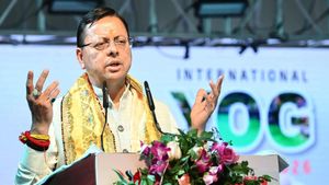 धामी सरकार का एक्शन, सेवा विस्तार पर चल रहे कई अफसरों को किया कार्यमुक्त, BKTC के सीईओ की प्रतिनियुक्ति समाप्त