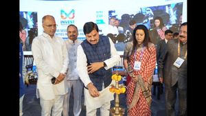 मध्यप्रदेश में निवेश और औद्योगिक विकास की अपार संभावनाएं: प्रमुख सचिव राघवेंद्र कुमार सिंह