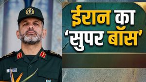 Khamenei Successor: अहमद वाहिदी कौन? वो ईरानी जनरल, जो ट्रंप और नेतन्याहू के लिए बने काल