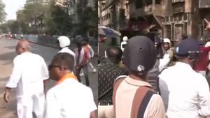 BJP vs TMC: कोलकाता के गिरीश पार्क में कोहराम! मंत्री के घर पर हमला, TMC और BJP में खूनी झड़प!