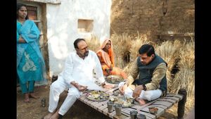 MP News : किसान के निमंत्रण पर ग्राम मोइली पहुंचे सीएम डॉ. मोहन यादव, सादगी के साथ मनाया जन्मदिन