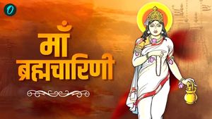 Chaitra Navratri Day 2: आज हैं मां ब्रह्मचारिणी का दिन, क्या है पूजा मुहूर्त और विधि 