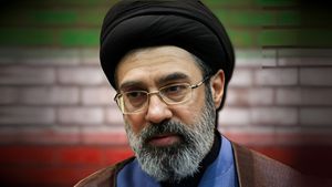 Mojtaba Khamenei Net Worth: मोजतबा खामेनेई के पास अथाह संपत्ति, कैसे करते हैं कमाई? दुबई से यूरोप तक प्रॉपर्टी