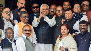 राज्यसभा के बाद भी 6 महीने तक CM रह सकते हैं नीतीश कुमार! क्या सांसद-मुख्यमंत्री दोनों संभव? संवैधानिक नियम