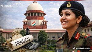 Permanent Commission Case: सुप्रीम कोर्ट से महिला अधिकारियों को मिली राहत, 20 साल की सेवा पर मिलेगी पेंशन