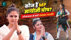Saayoni Ghosh: 'तू लाख बेवफा है ',  कौन हैं सयानी घोष  जिनकी स्पीच ने इंटरनेट पर काटा गदर? 