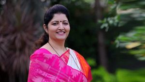 Rupali Chakankar कौन हैं? दुष्‍कर्म के आरोपी ज्‍योतिषी के कहने पर काट ली थी उंगली! संभाल रहीं थीं महिला आयोग 