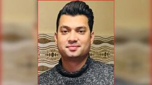 कौन थे Pushpendra उर्फ आकाश? 31 साल के इस युवक की दिल्ली की झाड़ियों में ऐसी हालत में मिली लाश, क्या है मामला?