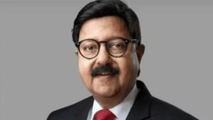 Allied Blenders and Distillers ने अमर सिन्हा को बनाया एमडी, प्रीमियम स्ट्रेटेजी के साथ ग्रोथ को मिलेगी रफ्तार