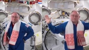 ISS स्‍पेस स्‍टेशन में लोकनृत्य बिहू का दिखा जलवा, असम चुनाव के बीच Video वायरल, कौन हैं ये अंतरिक्ष यात्री?