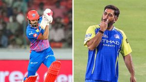 DC vs PBKS: खतरे में महेंद्र सिंह धोनी का रिकॉर्ड, केएल राहुल आज रच देंगे नया इतिहास
