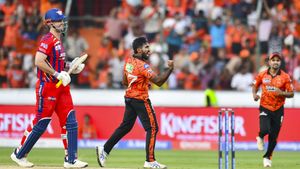 IPL 2026  SRH VS LSG: हैदराबाद को मिली दूसरी हार, लखनऊ ने खोला जीत का खाता, ऋषभ पंत ने जड़ा अर्धशतक