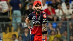 MI vs RCB: विराट कोहली ने मुंबई में रच दिया इतिहास, दुनिया में पहली बार हुआ अनोखा कारनामा