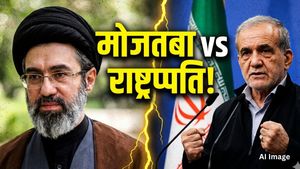 Mojtaba Khamenei Secret Letter: ईरान में तख्तापलट की आहट? मोजतबा खामेनेई की 'सीक्रेट चिट्ठी' ने खोली पोल
