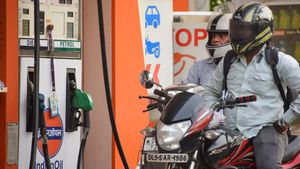 Petrol Diesel Price: सीजफायर के बाद सस्ता होगा पेट्रोल-डीजल? होर्मुज खुलते ही कीमतों में गिरावट 
