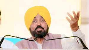 पंजाब में महिलाओं की बल्ले-बल्ले, अब हर महीने खाते में आएंगे ₹1500, भगवंत मान सरकार का फैसला