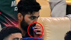 IPL 2026: रियान पराग के वेपिंग विवाद ने पकड़ा तूल, जेल और बैन की आएगी नौबत? क्या कहता है भारत का कानून