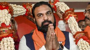 Samrat Choudhary: बड़ी साजिश या व्यक्तिगत दुश्मनी?कौन है बिहार के CM को धमकी देने वाला शख्स?गुजरात से पकड़ा गया