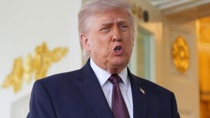 'सीजफायर टूटा तो ढेर सारे बम गिरने लगेंगे', US राष्‍ट्रपति Trump ने ईरान को फिर धमकाया 