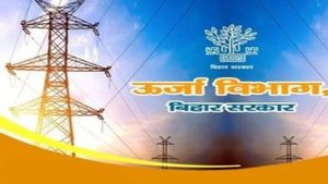 Bihar News: बिजली विभाग के 65 कार्यालयों में जीविका दीदियों ने संभाली स्वच्छता की जिम्मेदारी, 7000 से अधिक महिलाओं को मिला रोजगार