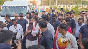 MP News: पीएम मोदी की मितव्ययता की अपील पर अमल, सिंगरौली में सीएम डॉ. मोहन यादव ने पेश की सादगी की मिसाल