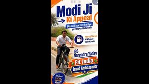 पीएम मोदी की अपील के बाद फिट इंडिया ब्रांड एंबेसडर IRS नरेंद्र यादव साइकिल से पहुंचते हैं ऑफिस, दे रहे हैं फिटनेस और ईंधन बचत का संदेश