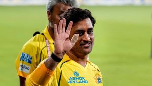 IPL 2026: मैदान पर बिना एंट्री धोनी का आईपीएल करियर खत्म? विदाई मैच भी नहीं मिला, क्या चुपचाप चले गए थाला?