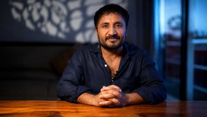 NEET पेपर लीक पर भड़के सुपर 30 वाले आनंद कुमार, सरकार से कर दी चीन जैसे कौन से मॉडल की मांग?