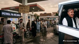 Pak Petrol Price: Pakistan में टूटे सारे रिकॉर्ड, पेट्रोल के दाम पहुंचे 400 पार, डीजल-LPG ने भी मचाया हाहाकार