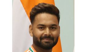 ऋषभ पंत ने रॉयल चैलेंजर्स बेंगलुरु पर जीत का जश्न मनाया