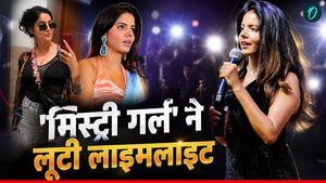 IPL 2026 की नई नेशनल क्रश! कौन हैं Suryanshi Pandey? वैभव सूर्यवंशी के साथ तस्वीर वायरल