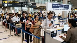 Thailand ने इंडियंस को दिया बड़ा झटका, वीजा को लेकर बदले नियम, कर रहे हैं ट्रिप प्लान तो पढ़ लें नई गाइडलाइन