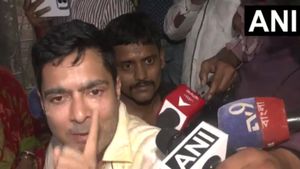 'वो मेरी हत्‍या करना चाहते थे', भीड़ से पिटने के बाद ममता के भतीजे Abhishek Banerj के छलके आंसू, VIDEO