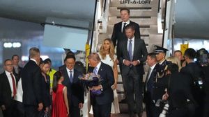 Trump China Visit: ट्रंप का चीन में ग्रैंड वेलकम, मस्क-हुआंग सहित दिग्गज बिजनेसमैन भी साथ, दौरा क्यों खास?