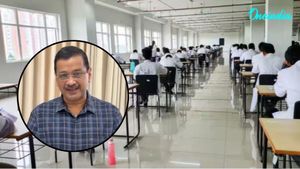 NEET UG Re-Exam: 'तनाव छोड़ें, फोकस करें',  री-एग्जाम देने जा रहे छात्रों के लिए केजरीवाल ने जारी किया वीडियो