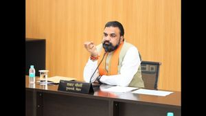 Bihar News: सामाजिक सुरक्षा पेंशन की राशि हर माह 10 तारीख तक खातों में पहुंचे, देरी बर्दाश्त नहीं: मुख्यमंत्री सम्राट चौधरी