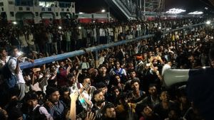 छात्रों की नाराजगी या सोची-समझी साजिश? पटना पाटलिपुत्र स्टेशन हिंसा के बीच क्यों चर्चा में आया खान सर का नाम?