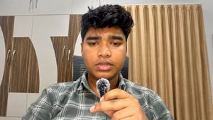 CBSE OSM Controversy: कॉपी अदला-बदली के बाद अब वायरल सर्कुलर पर सस्पेंस, क्या लीक हुआ छात्र का पर्सनल डेटा?