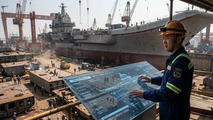 China: ड्रैगन की नई चाल! नदी के बीच बना रहा है दुनिया का सबसे बड़ा Ship Lock, क्या होता है ये?