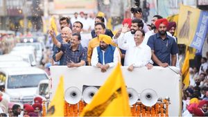 बठिंडा रोड शो में अरविंद केजरीवाल ने जनता का जताया आभार, बोले- 2027 में फिर मुख्यमंत्री बनेंगे भगवंत मान
