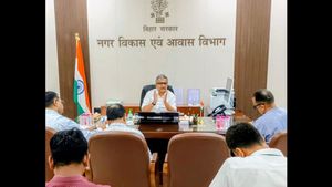 Bihar News: शिकायतों के निपटारे में नहीं होगी देरी, दोषी अधिकारियों पर होगी सख्त कार्रवाई: नीतीश मिश्रा