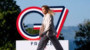 G7 Summit 2026: फ्रांस में सजा महाशक्तियों का दरबार, पीएम मोदी पर क्‍यों टिकी है दुनिया की नजर? 