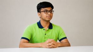 IIT बॉम्बे का रुतबा भी पड़ा फीका! JEE AIR 8 कनिष्क जैन ने क्यों छोड़ी सीट? किस यूनिवर्सिटी में करेंगे पढ़ाई?