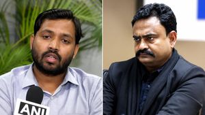 'खान सर सिर्फ नौटंकी कर रहे' फायरिंग विवाद के बीच पटना के इस मशहूर टीचर ने खोली पोल, गिरफ्तारी की कर दी मांग