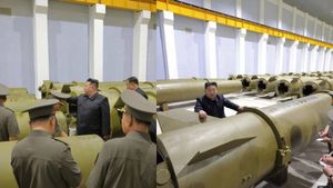 Kim Jong Un ने पहली बार दिखाई अपनी 'सीक्रेट' मिसाइल फैक्ट्री! तस्वीरें देखकर कांप उठे अमेरिका-जापान
