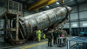 Nuclear Weapon: एक साल में किसने कितने बनाए न्यूक्लियर हथियार, भारत ने पाक को पछाड़ा! कितनी मिसाइलें तैनात?